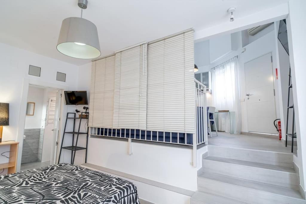 Loft De Diseno Cerca De La Playa - El Palo Apartman Málaga Kültér fotó