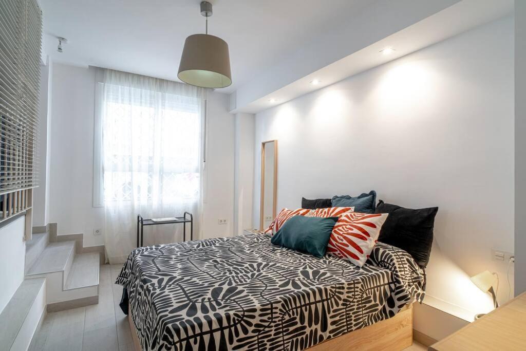 Loft De Diseno Cerca De La Playa - El Palo Apartman Málaga Kültér fotó