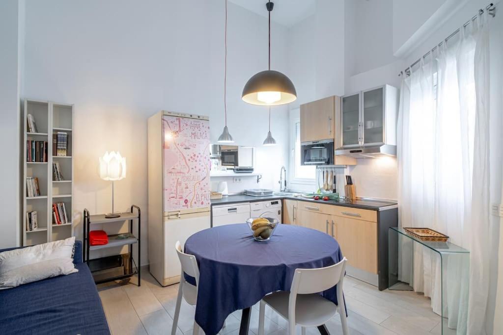 Loft De Diseno Cerca De La Playa - El Palo Apartman Málaga Kültér fotó