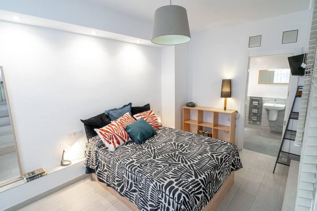 Loft De Diseno Cerca De La Playa - El Palo Apartman Málaga Kültér fotó